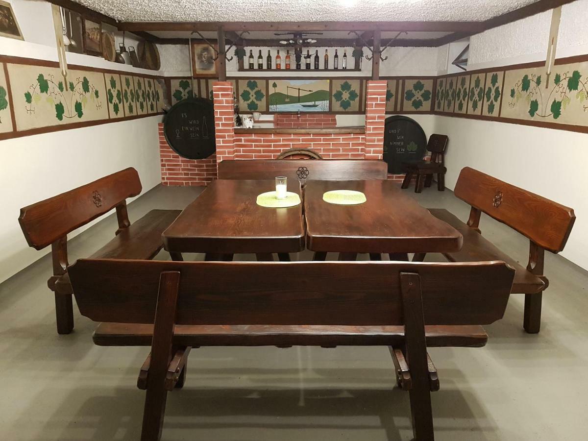 הוילה Mönchhof Zur Weinlaube מראה חיצוני תמונה